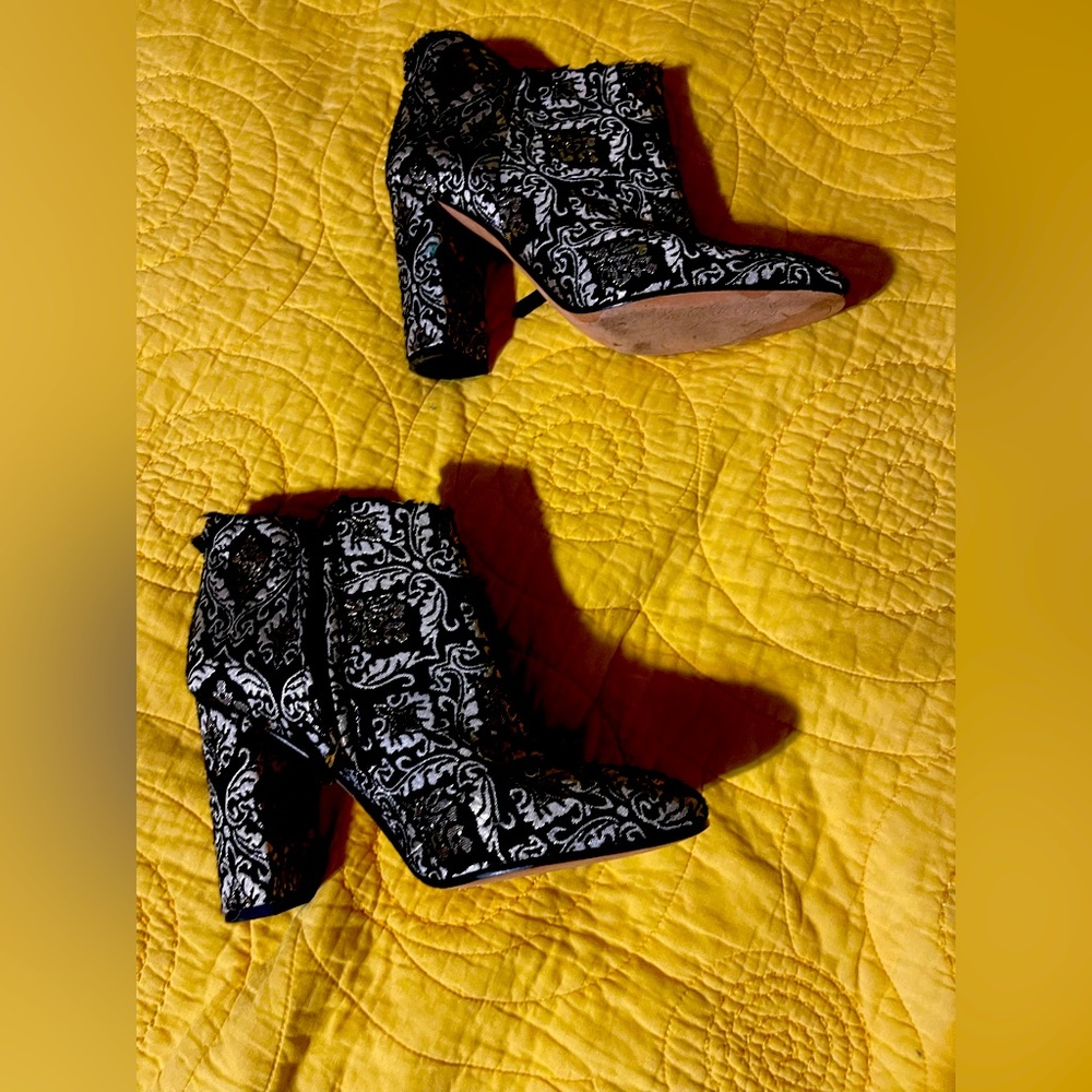 Stunning Sam Edelman booties silver and black with 3 inch heel. Size 8